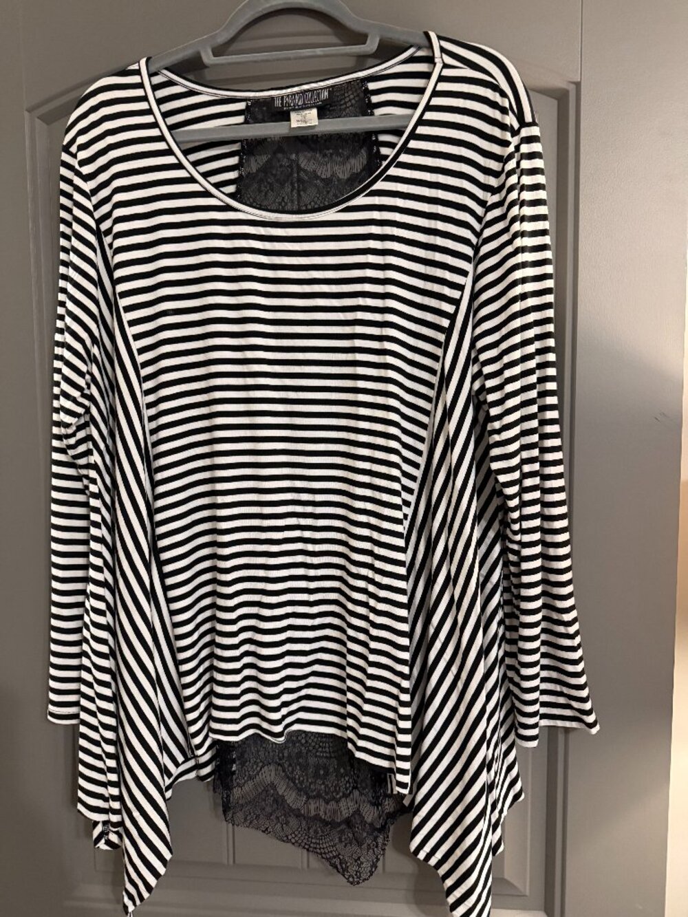 Women's Top with Lace Detail